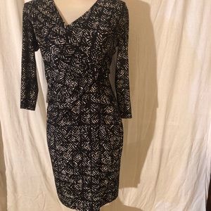Anne Klein dress size 6 black and white stretchy elegant